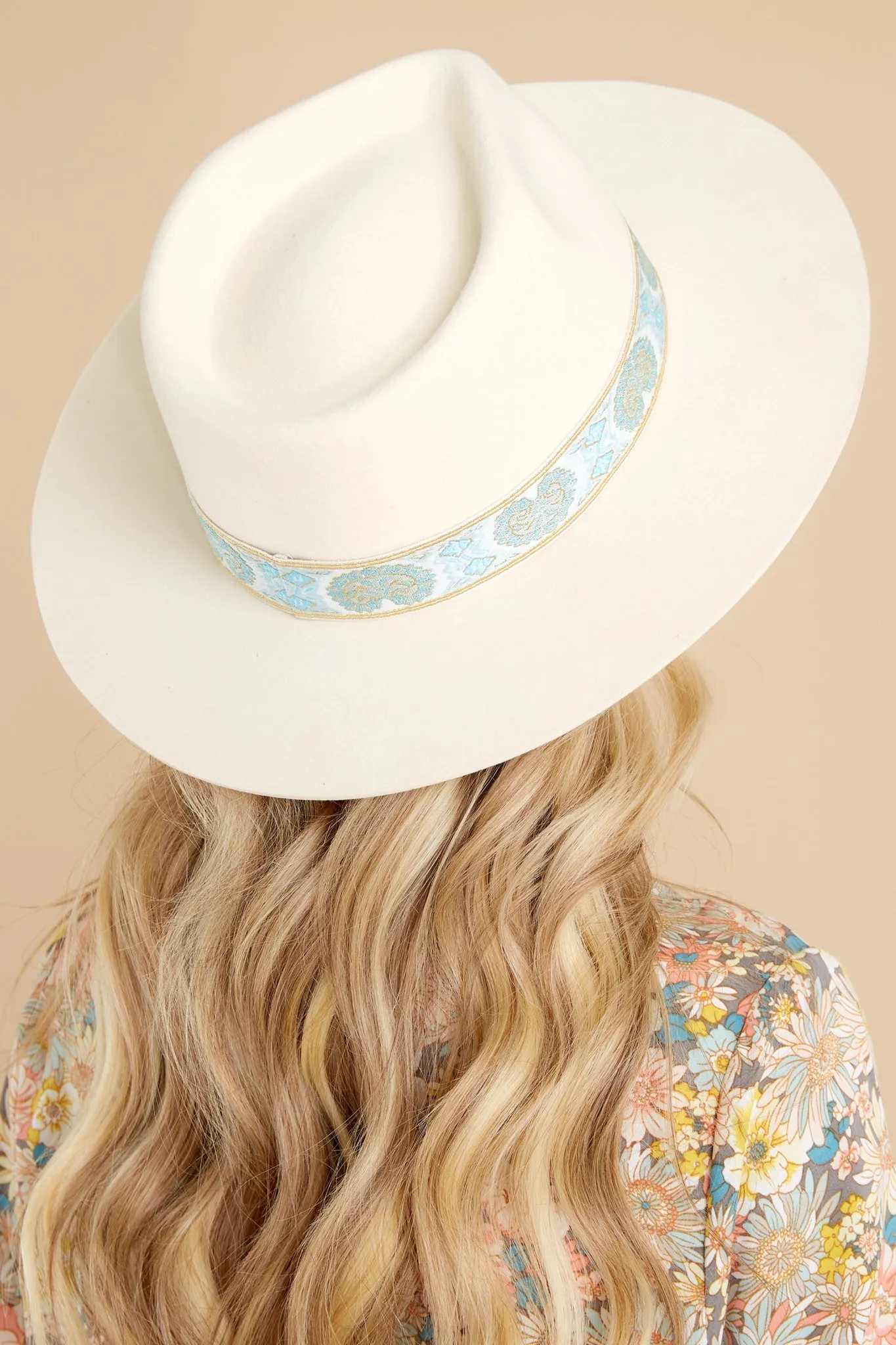 Aqua Beverly Ivory Hat