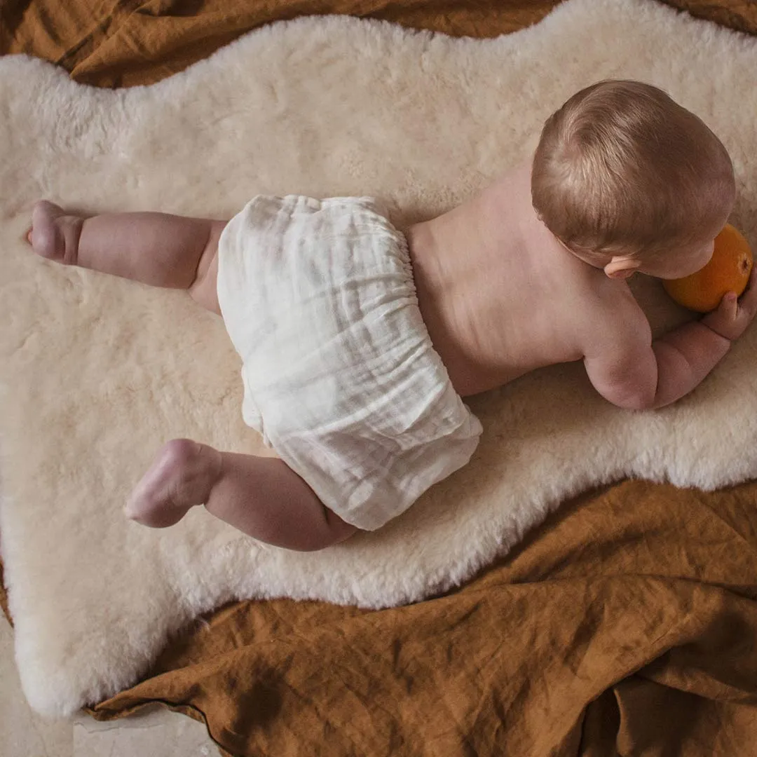 BINIBAMBA Merino Sheepskin Wrigglemat - Milk
