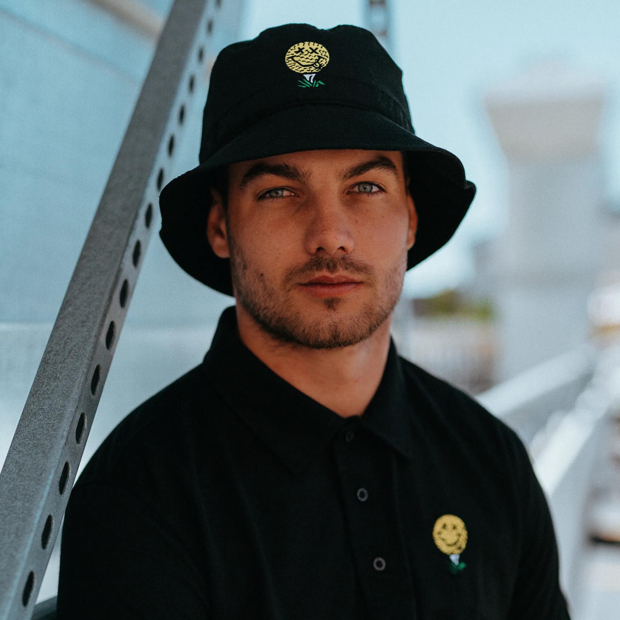 Neverfind Bucket Hat