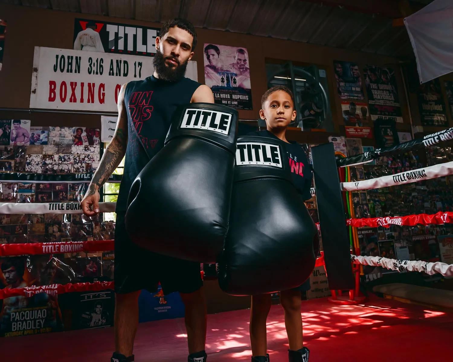 TITLE Boxing Jumbo Boxing Gloves 2.0
