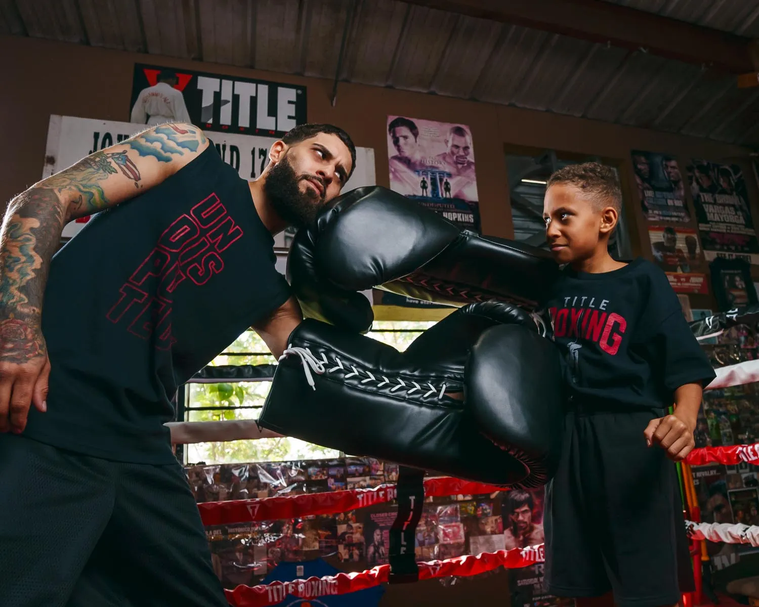 TITLE Boxing Jumbo Boxing Gloves 2.0