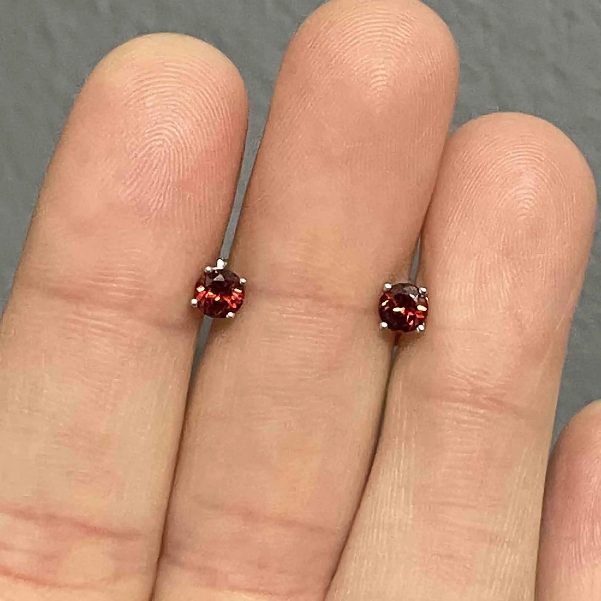 Vintage 14K White Gold Garnet Stud Earrings