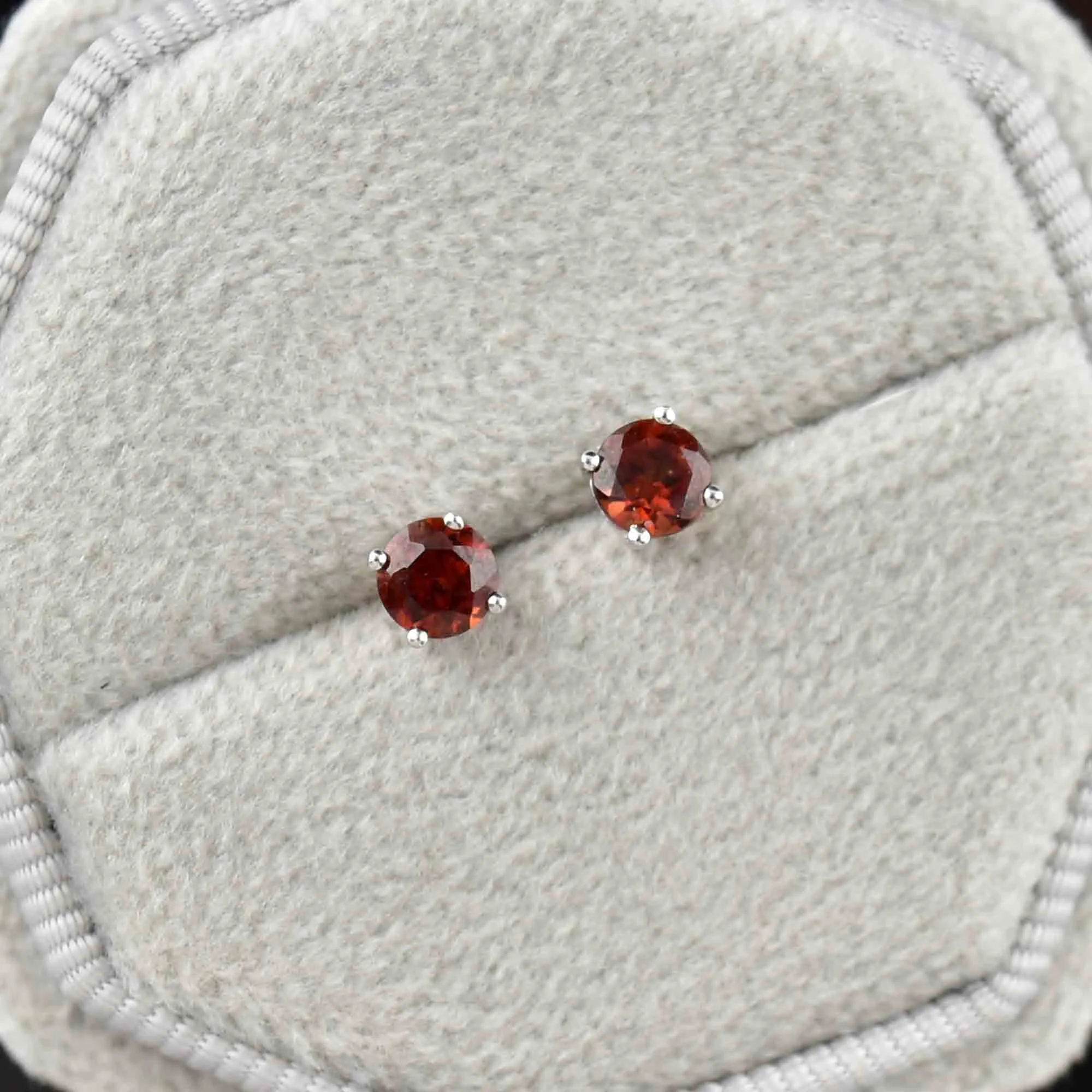 Vintage 14K White Gold Garnet Stud Earrings