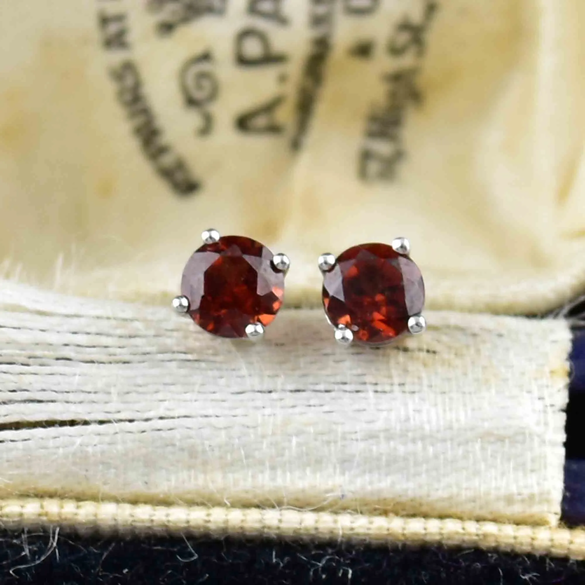 Vintage 14K White Gold Garnet Stud Earrings