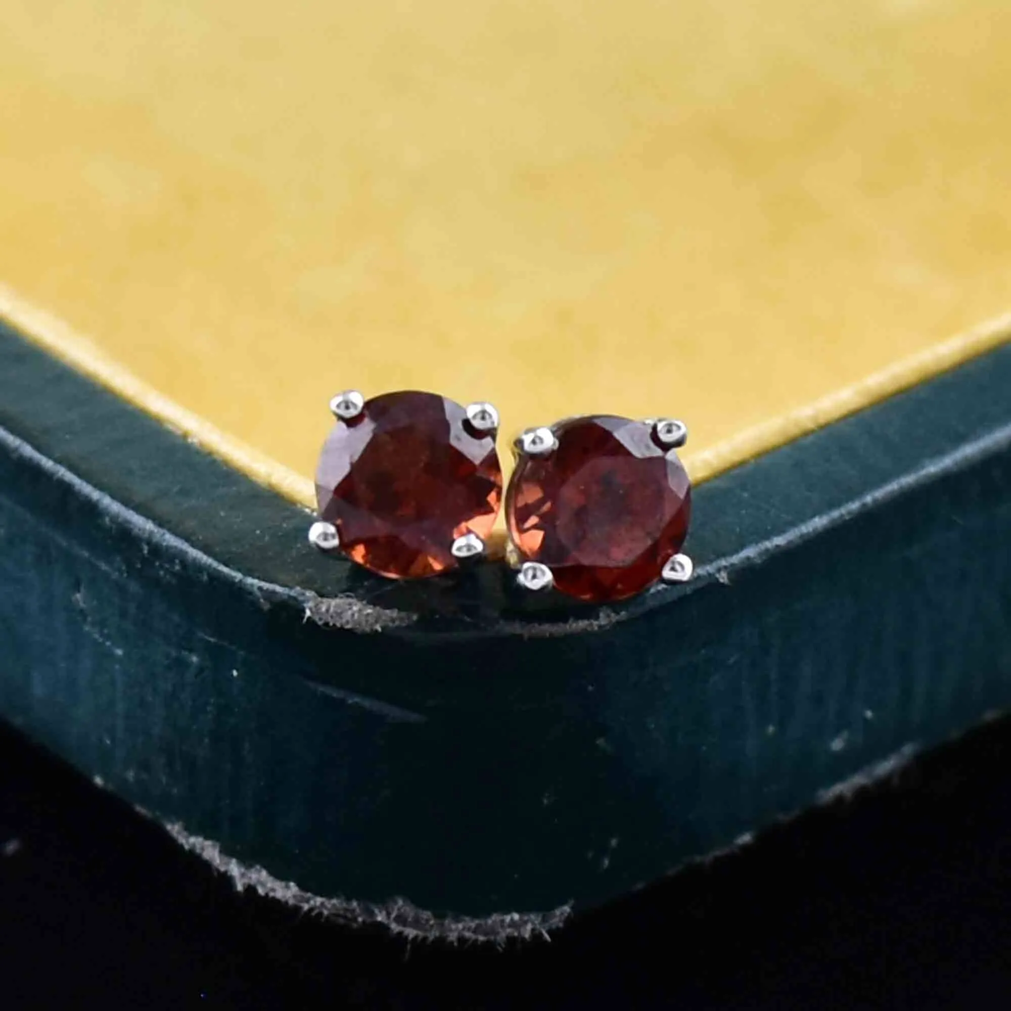 Vintage 14K White Gold Garnet Stud Earrings